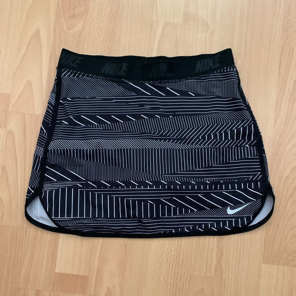 Nike skort